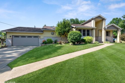 2602 Linda Rd, Valpo, IN 46383-1639