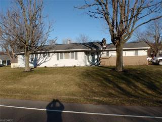 1768 14th St, Coshocton OH  43812-2909 exterior