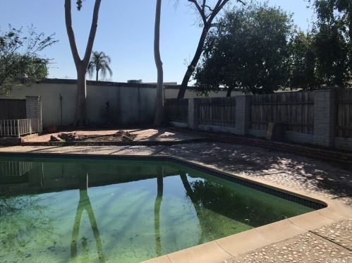 6452 Riverside, Riverside CA  92506-3154 exterior