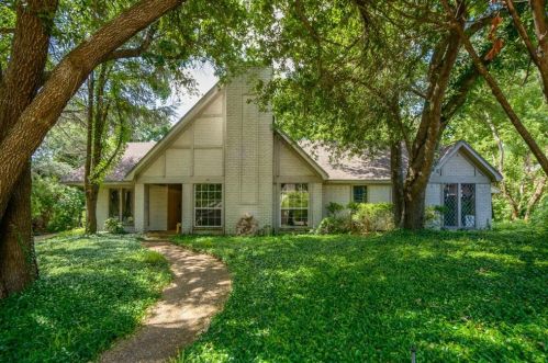 201 Sovereign Ct, Rockwall, TX 75032-5723