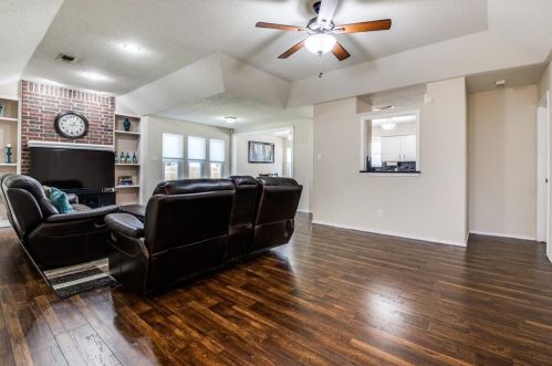 6705 Wayfarer Trl, Fort Worth, TX 76137-1662