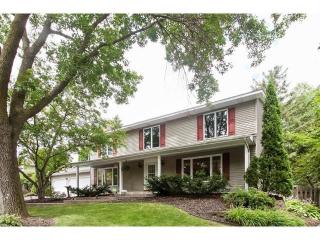 3058 Camelot Cir, Saint Paul, MN 55125-2701
