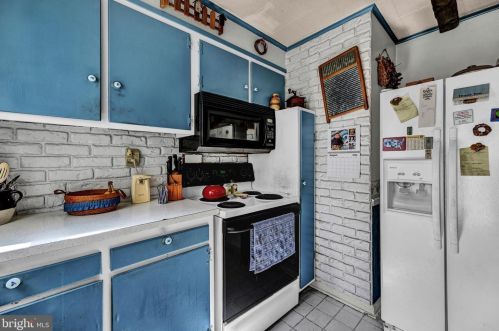 934 Walnut St, Hanover PA 17331-1523 exterior