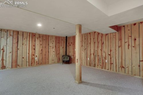 2720 Sunnywood Ave, Woodland Park CO 80863-9401 exterior