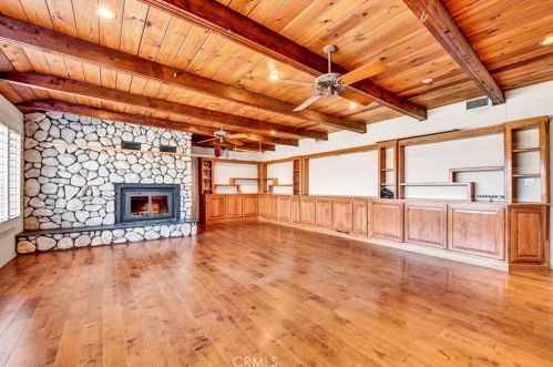 9781 Cathay Cir, Huntington Beach CA  92646-4817 exterior