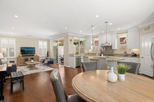 71 Cherry Tree, Irvine, CA 92620-7301
