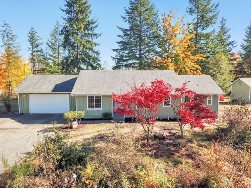 11406 Snowcap Ln, Rainier, WA 98576-9723