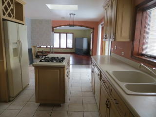 3200 Meyers Rd, Oak Brook IL  60523-2510 exterior