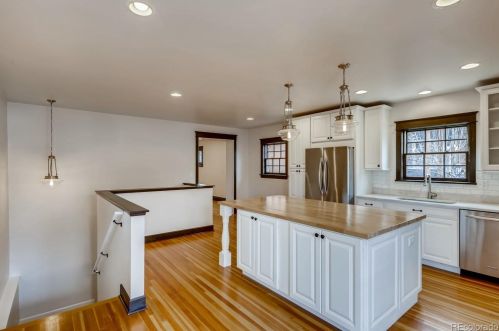 1221 Elizabeth St, Denver CO  80206-3219 exterior