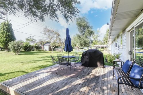 442 Cochise Ct, Carol Stream IL  60188-1516 exterior