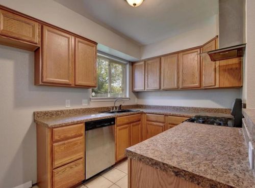 8406 Caspian Dr, Austin TX  78749-3928 exterior