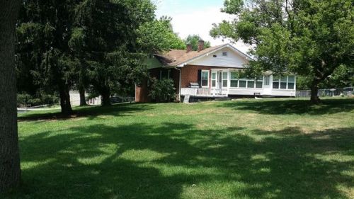 145 Ernest Rogers Rd, Clyde, NC 28721-8667
