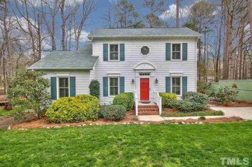 1340 Apache Ln, Apex, NC 27502-6420