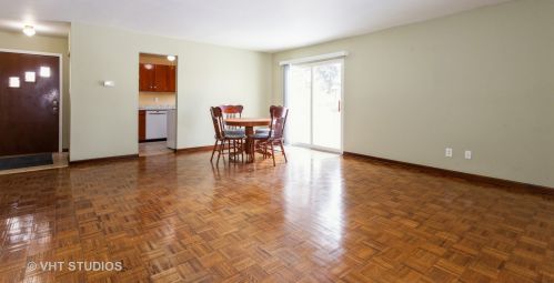 116 Edgehill Dr, Lemont IL  60440-2805 exterior