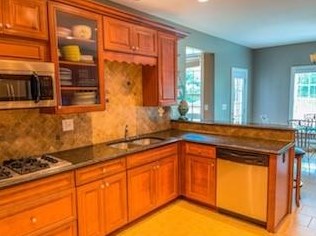 70 Toscanno Dr, Porterdale, GA 30014-8959