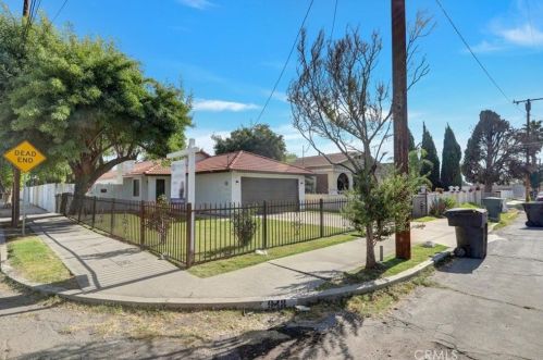 948 8th St, San Bernardino, CA 92411-2806