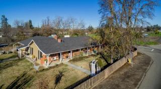 8465 Fowler Ave, Clovis, CA 93619-9520