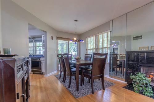 1288 Donegal Ct, Carol Stream IL  60188-6012 exterior