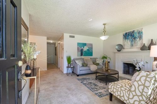10437 Georgetown Dr, Rancho Cordova, CA 95670-2266