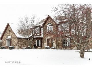 24 Hawkins Cir, Wheaton, IL 60189-8467