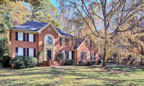 4259 Inns Brook Dr, Lithonia, GA 30039-5679