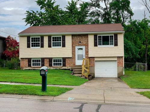 12034 Gaylord Dr, Cincinnati, OH 45240-1110