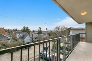 4219 Whitman Ave, Seattle, WA 98103-7352