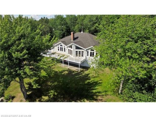 263 Putnam Dr, Harrington, ME 04643-3429