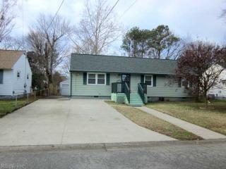 127 Winchester Dr, Hampton, VA 23666-2215