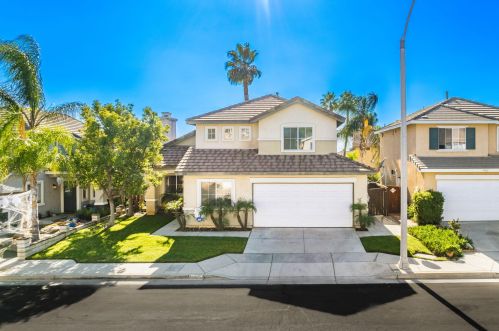 7607 Canberra Way, Riverside CA  92508-6067 exterior