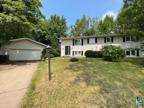 509 Opal Ln, Hibbing, MN 55746-3845