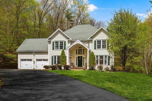 5 Chatham Ct, Amherst, NH 03031-1523