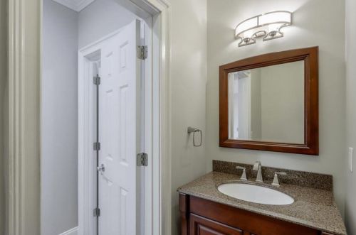2611 Brookline Cir, Atlanta GA  30319-3686 exterior