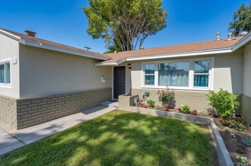 201 Cedar Ave, Fullerton, CA 92833-3212