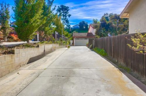 4827 Mount Ashmun Dr, San Diego, CA 92111-3927