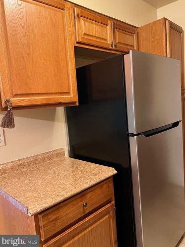 5800 Torington Dr, Springfield VA  22152-1058 exterior