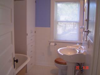 1355 Van Buren Ave, Saint Paul MN  55104-1927 exterior