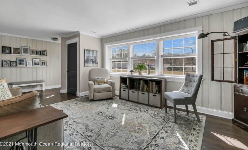 4 Marvin Rd, Middletown NJ 07748-2814 exterior