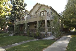692 Emerson St, Denver CO  80218-3217 exterior