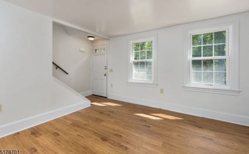 715 Cherry Valley Rd, Princeton NJ  08540-7920 exterior