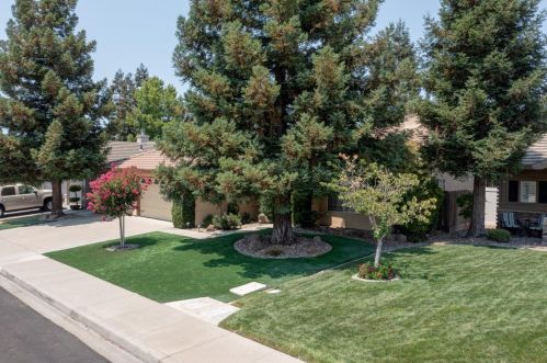 1440 Ranch House Ct, Valley Home, CA 95361-8879