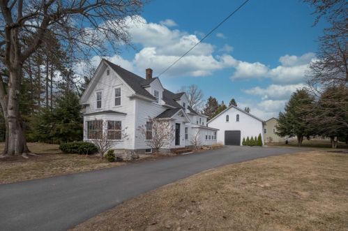 257 South St, Concord, NH 03301-2662
