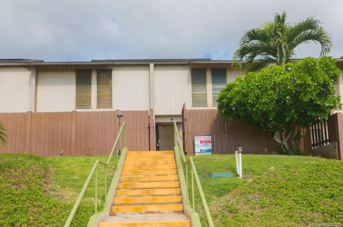 92-671 Makakilo Dr, Kapolei, HI 96707-1570
