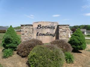 727 Boone Dr, Seymour, TN 37865-5194