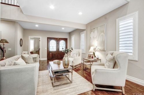 8730 Foxhollow Dr, Anaheim CA  92808-1674 exterior