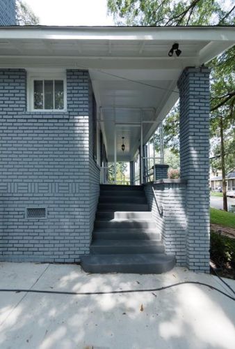 944 Burns Dr, Atlanta GA  30310-4632 exterior