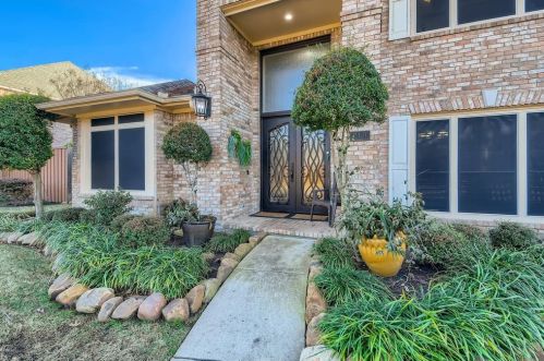 710 Lochness Ln, Garland, TX 75044-3416