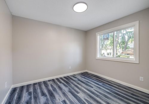 1374 26th Ave, Saint Paul MN  55112-6315 exterior