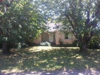 120 Ruby Ave, Eugene, OR 97404-2031