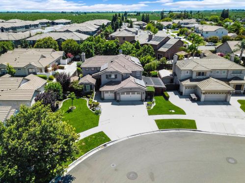 1628 Viggo Pl, Ripon, CA 95366-9336